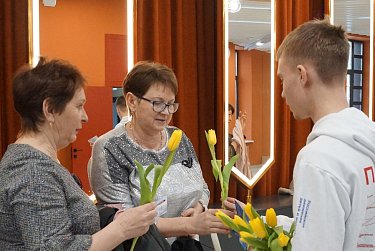 Концерты, подарки и спортивные состязания